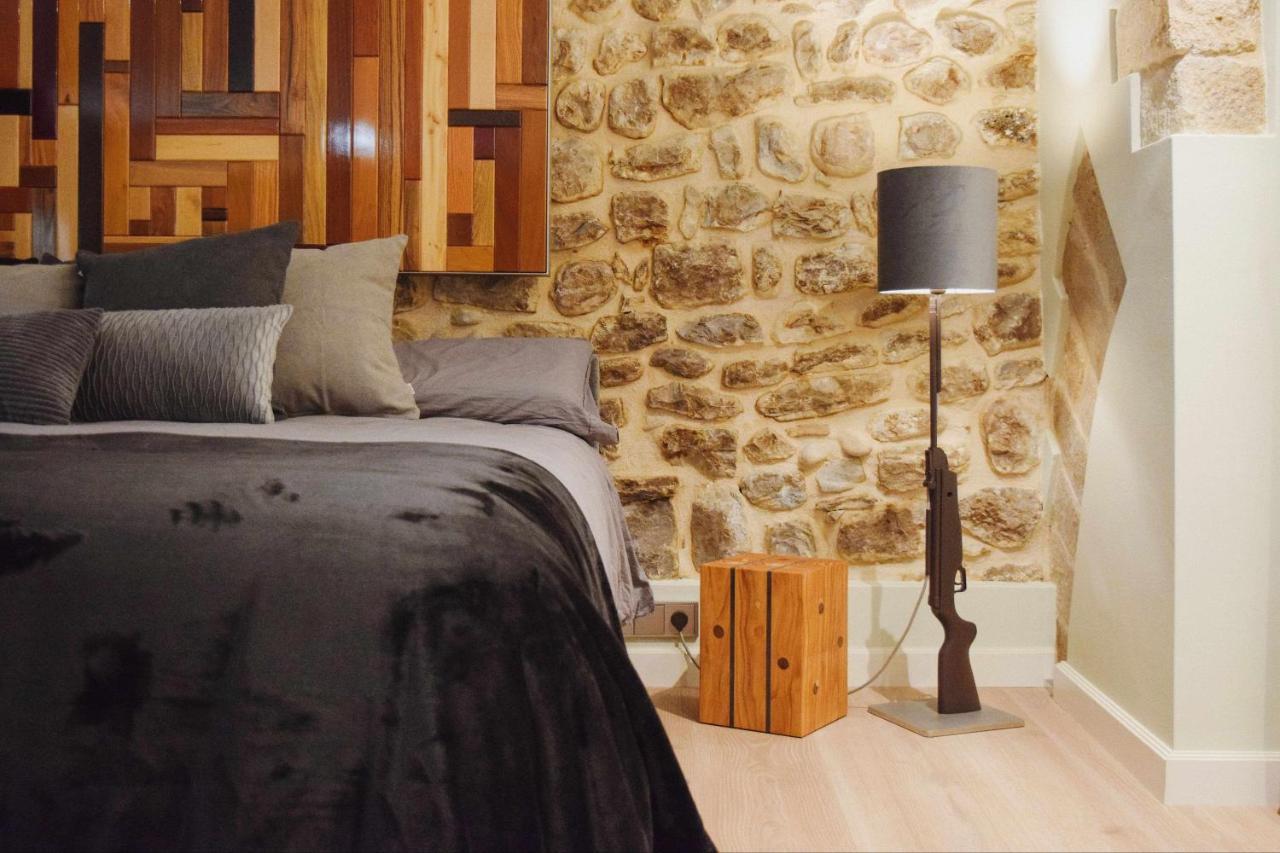 Keldomenech Bed&Art Luxury Apartment For Art Lover Besalú Dış mekan fotoğraf