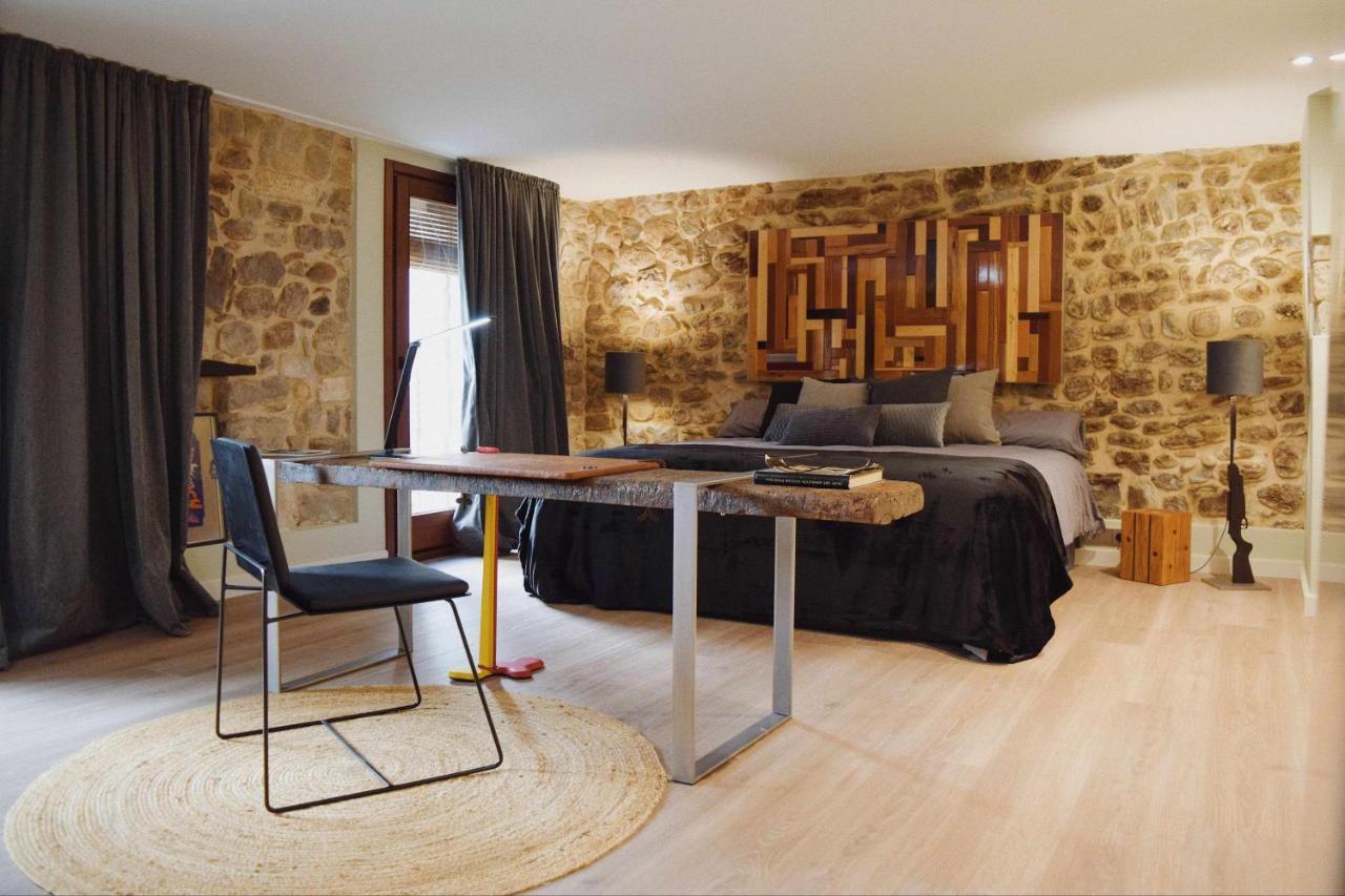 Keldomenech Bed&Art Luxury Apartment For Art Lover Besalú Dış mekan fotoğraf