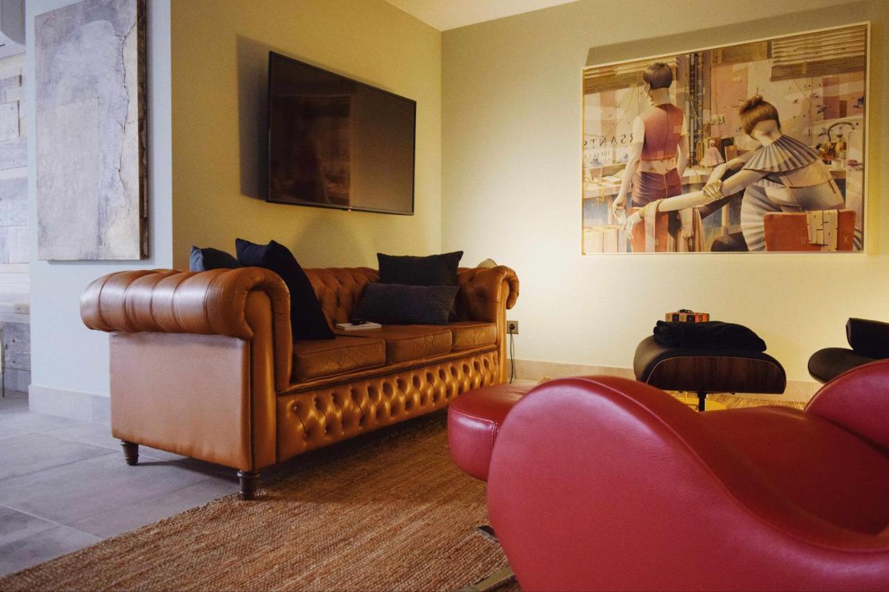 Keldomenech Bed&Art Luxury Apartment For Art Lover Besalú Dış mekan fotoğraf
