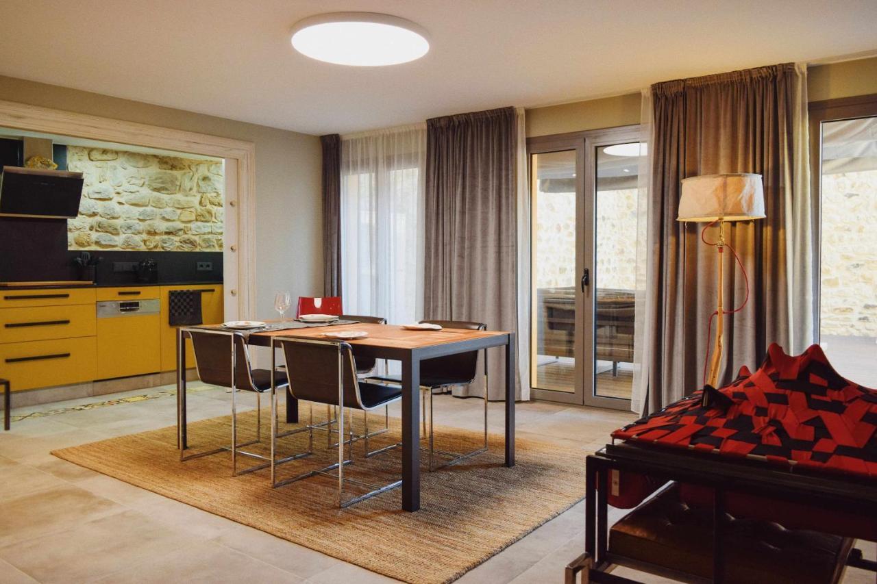 Keldomenech Bed&Art Luxury Apartment For Art Lover Besalú Dış mekan fotoğraf