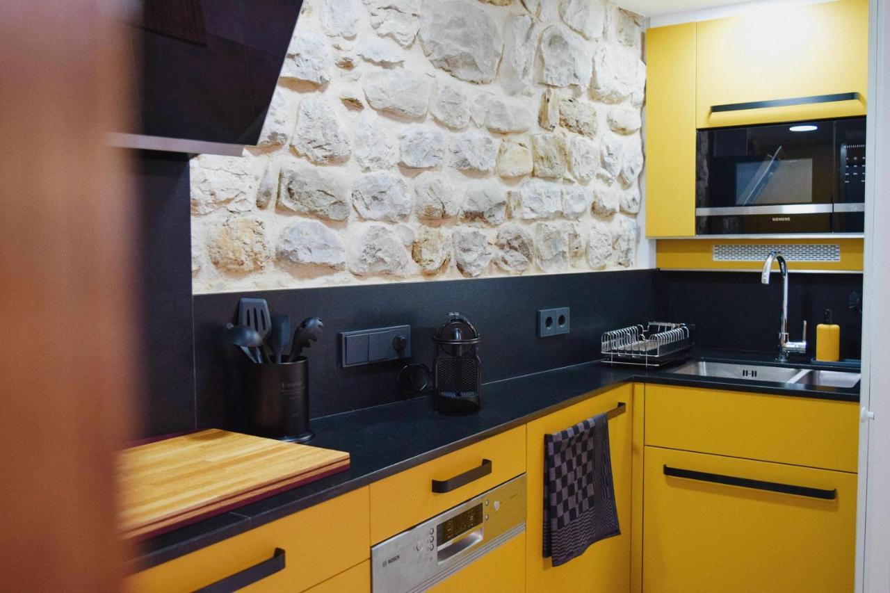 Keldomenech Bed&Art Luxury Apartment For Art Lover Besalú Dış mekan fotoğraf